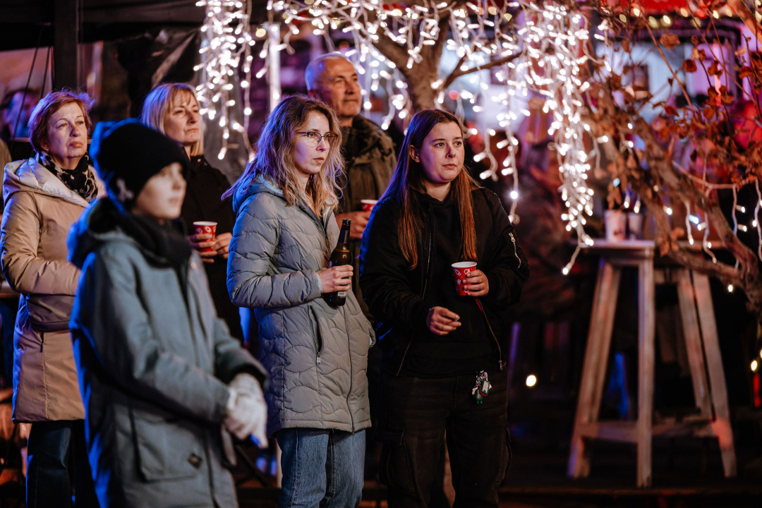 Dino Dvornik Tribute Band rasplesao publiku na šibenskoj Adventuri