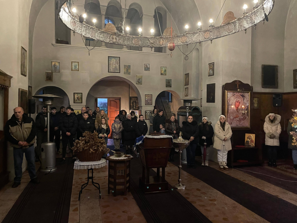 Pravoslavni vjernici u Kninu proslavili Božić