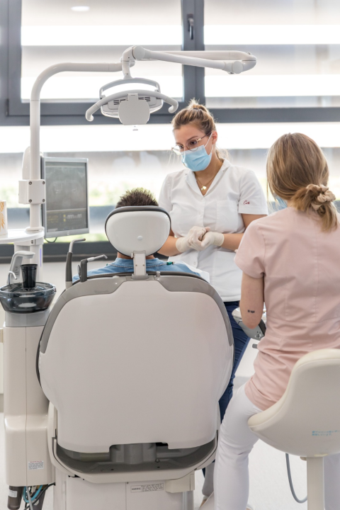 FOTO Novi osmijeh uz Dental centar Dubravica: Što trebate znati prije ugradnje implantata