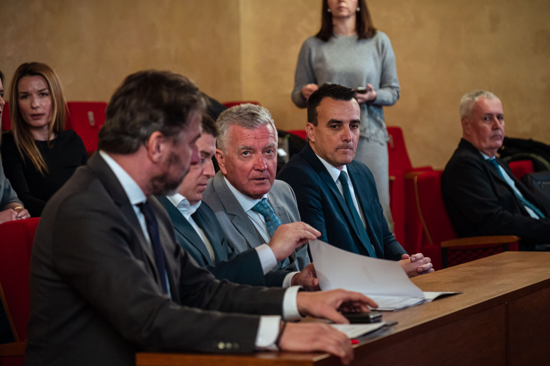 FOTO Ministar Butković 'donio' novce za kupnju 12 šibenski električnih autobusa, Burić poručio: 'Imamo najbolje organizirani javni gradski prijevoz u RH!'