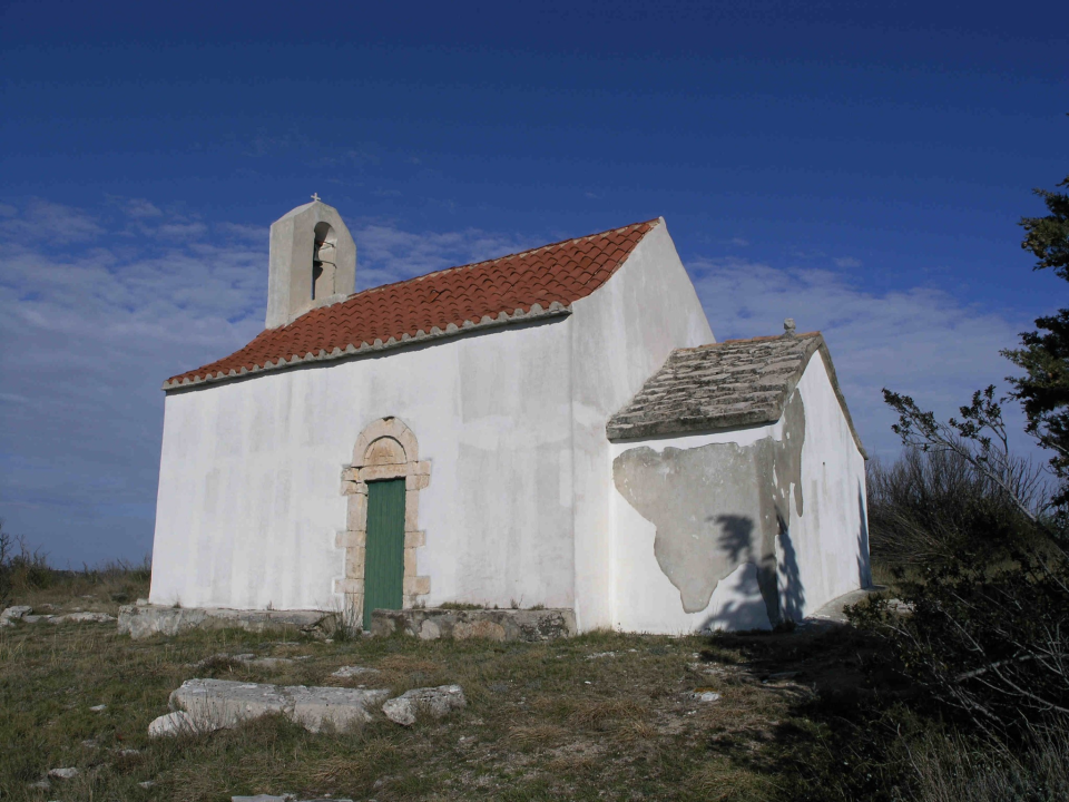 FOTO Ivo Glavaš objavio rad o srednjovjekovnim seoskim crkvama na istoku nekadašnjeg šibenskog komunalnog teritorija