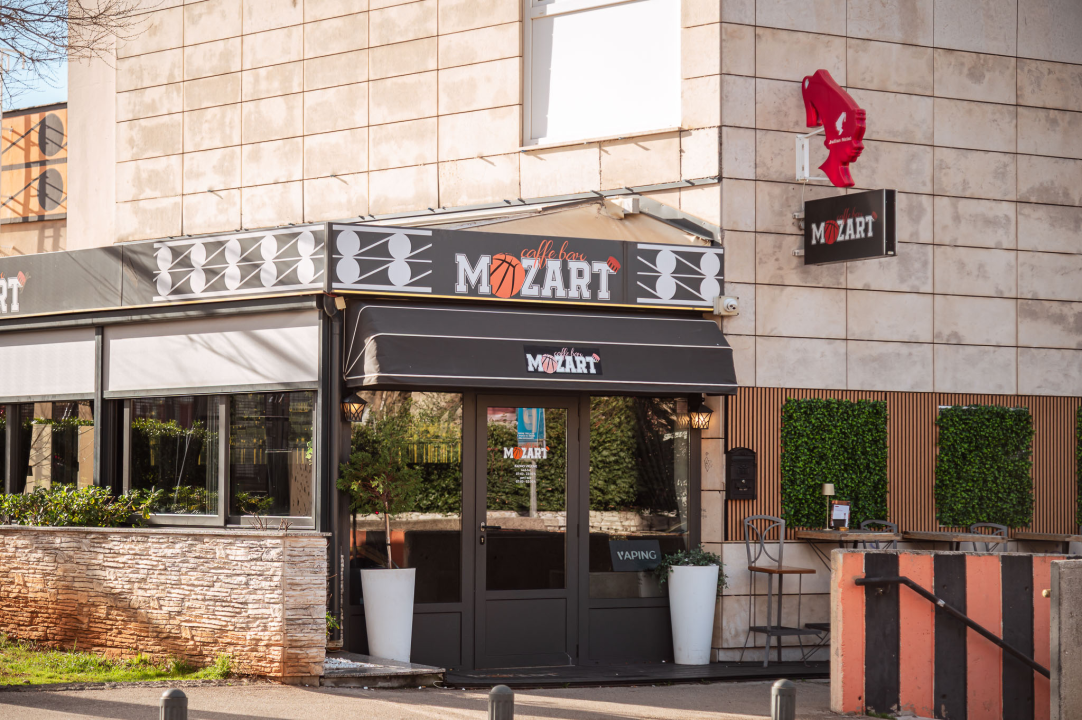 FOTO Mozart ovog mjeseca podiže ljestvicu zabave na novu razinu uz Nina Mrčelu, Sandija Cenova i Wine & Paint!