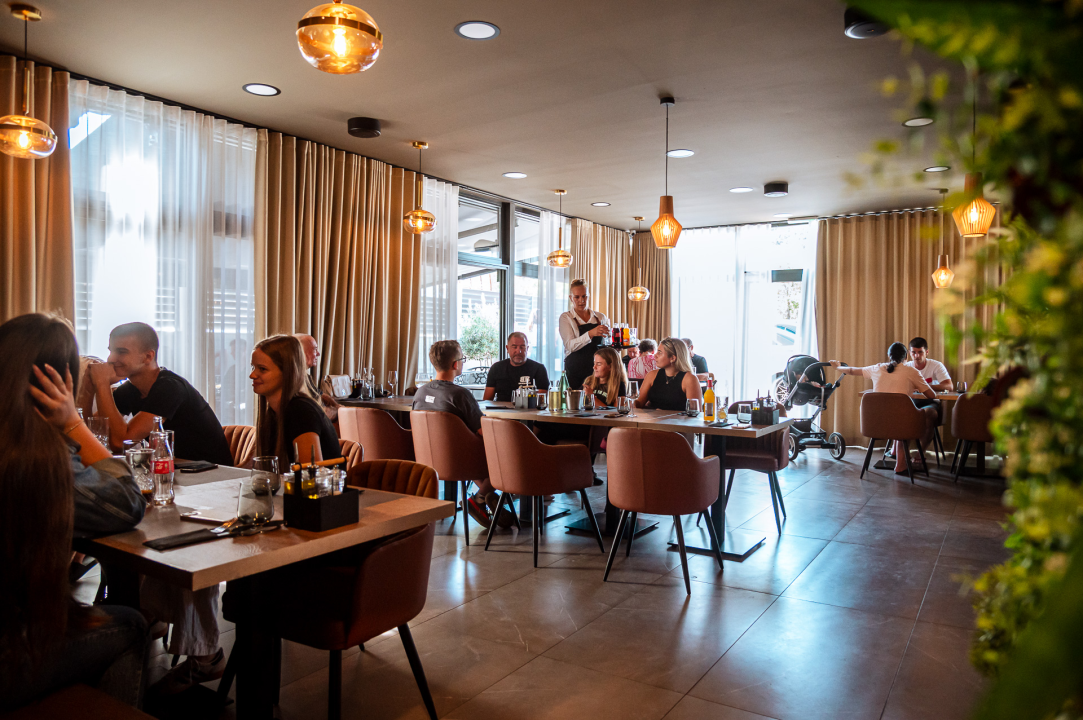 FOTO Savršeni recept za Valentinovo: Leonardo BBQ & more, slasna spiza i vi!