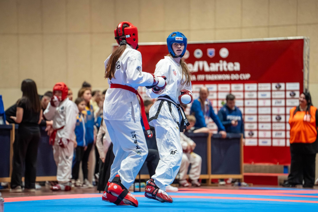 FOTO Taekwondo klub Solaris uspješan u Sesvetama: Vukić i Tudić najbolje borkinje turnira, sestrinski derbi u finalu juniorki