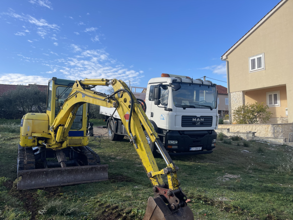 FOTO Za zemljane radove i prijevoz građevinskog materijala obratite se obrtu IVANO KOP!