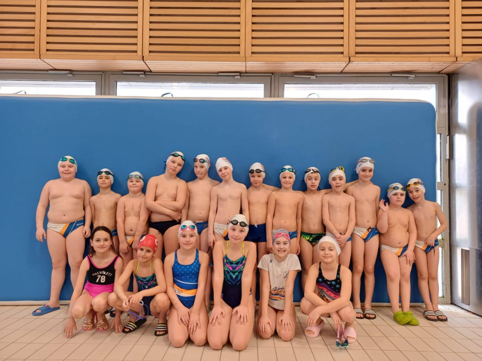 FOTO Plivačima Šibenika 8 medalja na regionalnom prvenstvu početnika, Roko Milošević dominirao u leptiru