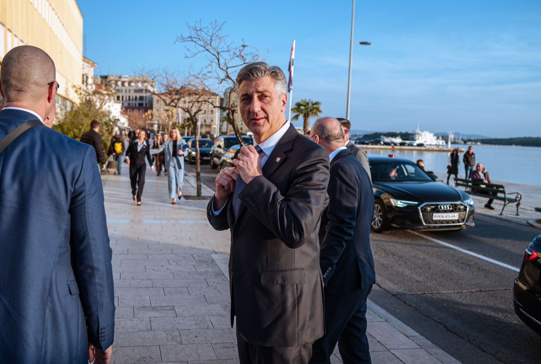 FOTO Potpisan ugovor za projekt 'Centar za borbu protiv klimatskih promjena' u Šibeniku