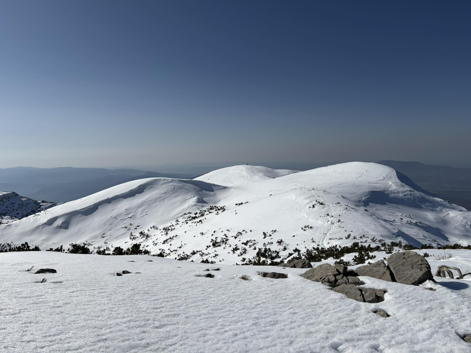 Pozdrav s najvišeg vrha Hrvatske na Dinari: 'Snijeg, sunce i pogled koji se pamti cijeli život'