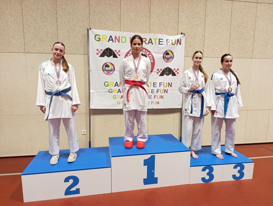FOTO Karate klub Šibenik 1066 osvojio 12 medalja na turniru 'Grand Karate Fun' u Zagrebu