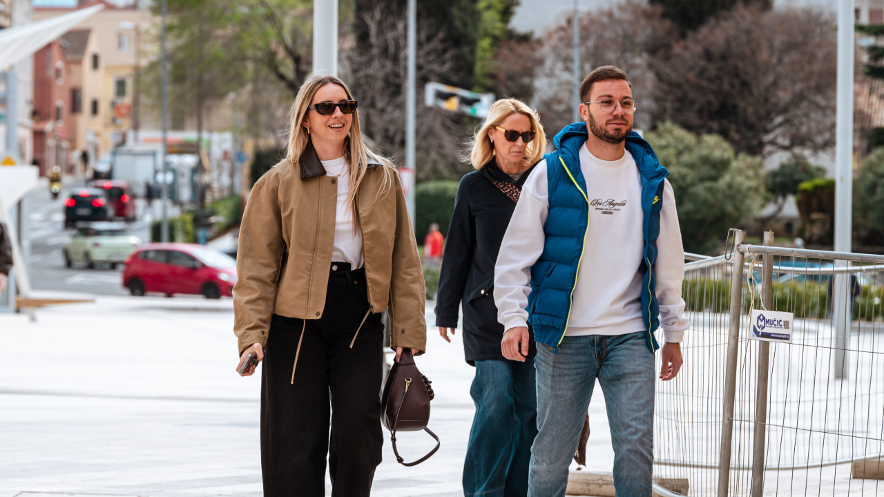 FOTO Šibenčanke prate trendove: Ovi komadi osvajaju gradske ulice