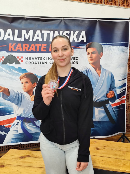 FOTO Karatašima Phoenixa 13 medalja u Dalmatinskoj ligi