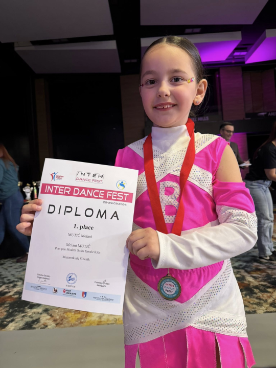 FOTO Pregršt medalja za šibenske mažoretkinje na 'Europskom otvorenu kupu'