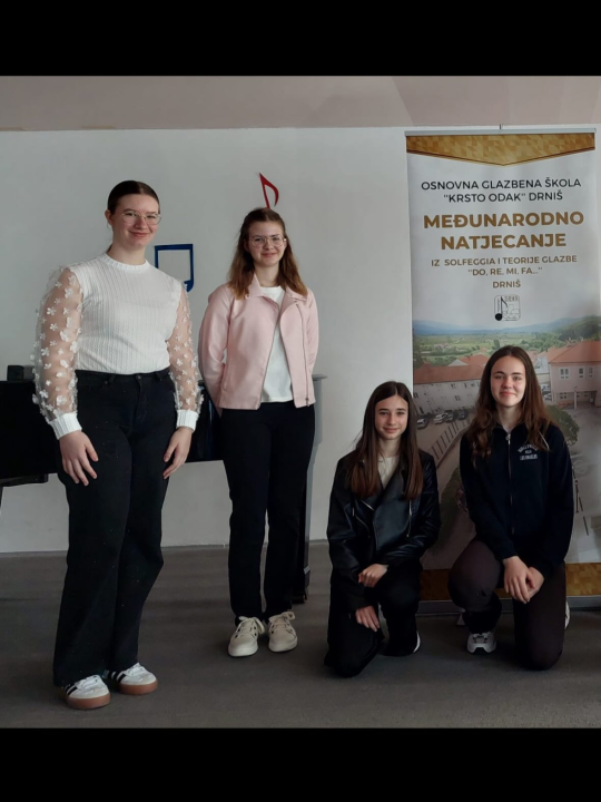 FOTO Učenici šibenske glazbene škole izvrsni na 'DO, RE, MI, FA…' natjecanju u Drnišu