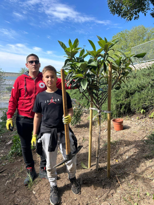 Učenici OŠ Jurja Šižgorića u školskom dvorištu sadili biljke