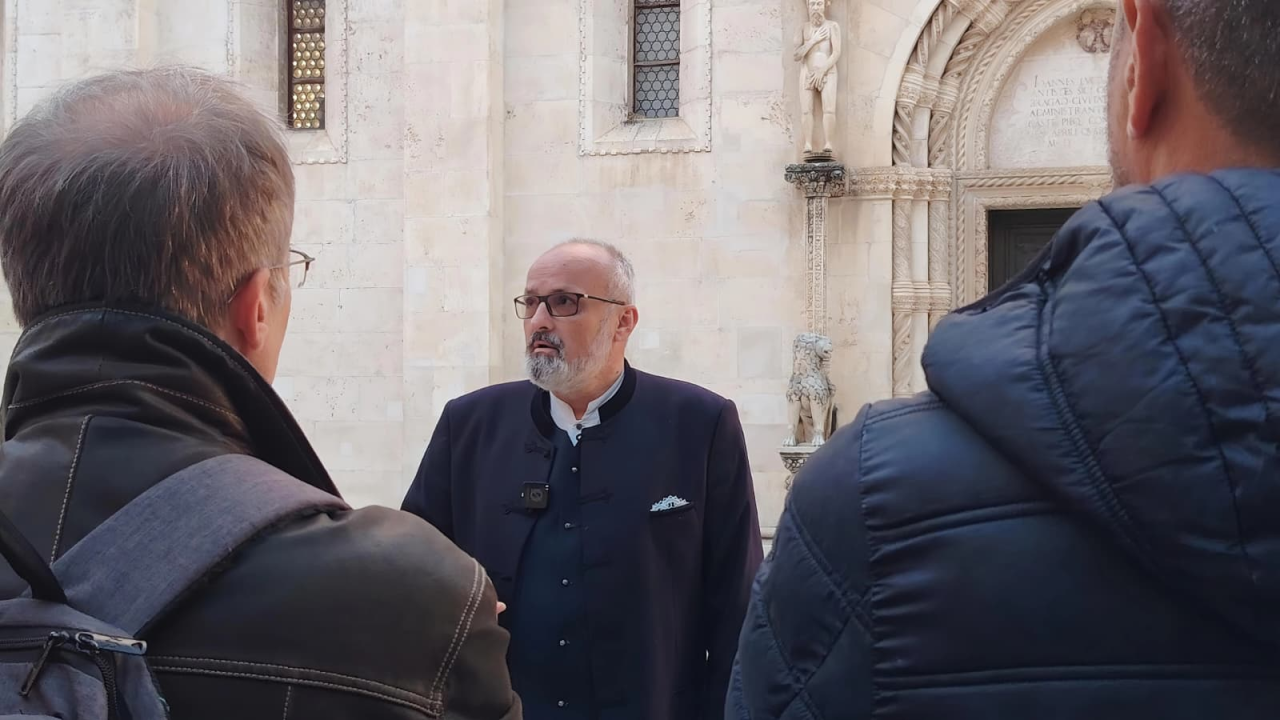 Kamen priča, a sinoć je 'progovorio' i kroz predavanje kustosa Jadrana Kale