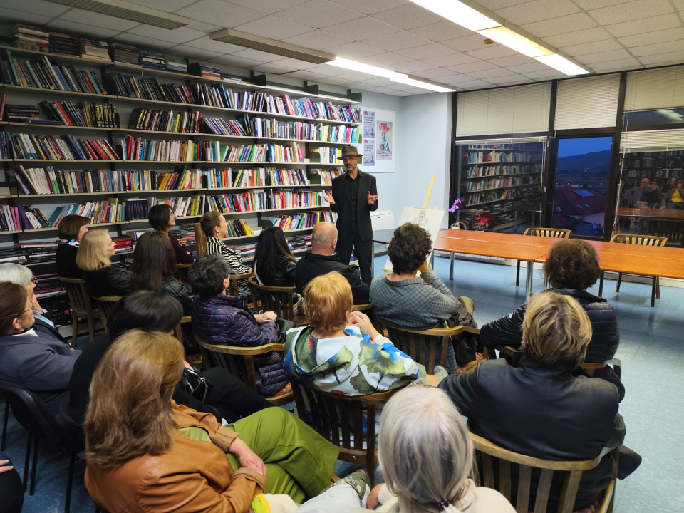 Damir Karakaš u Drnišu predstavio svoj novi roman