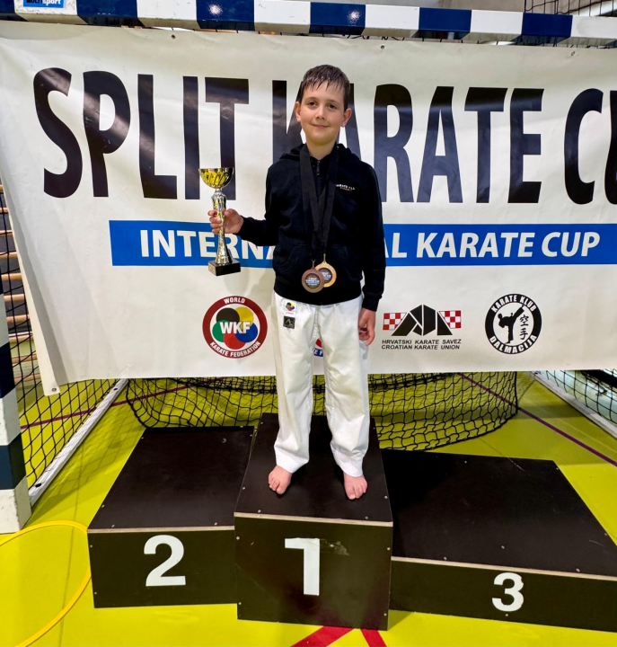 FOTO Mlade snage Karate kluba Phoenix uspješne na 'Split Karate Cupu'
