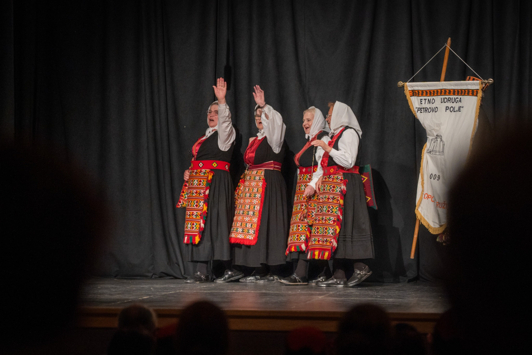 Raskoš županije predstavljat će KUU Zvona Zagore, KUD Zora i KUD Dinara