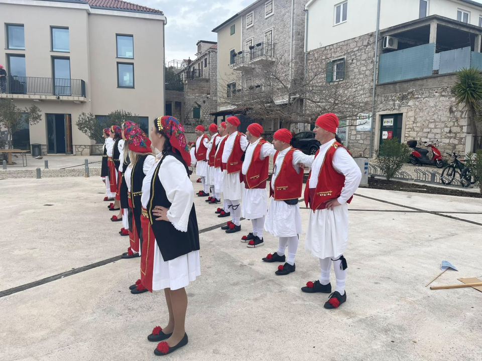 Velika povorka u Betini: Šarenilo i tradicija na jednom mjestu