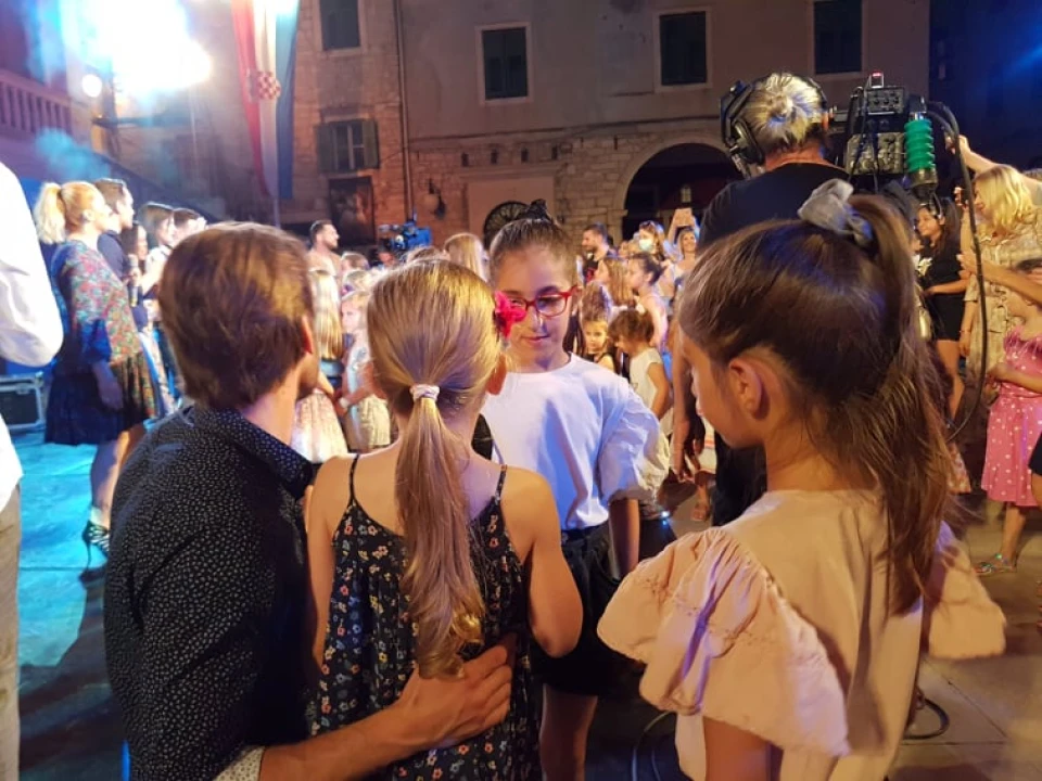 Ekipa iz A strane oduševila i djecu i roditelje: 'Ovi ljudi su vrhunski glazbenici, uživam ih slušati' 