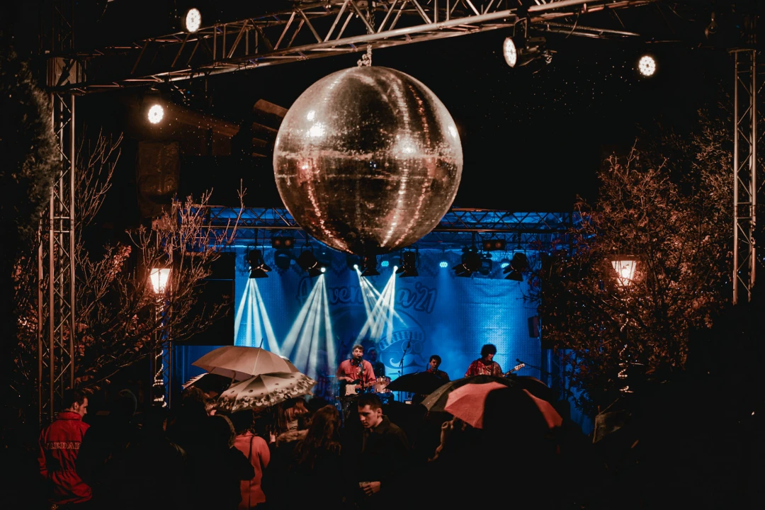 Svemirko i PARK kontra atmosferskih neprilika: U đardinu je sinoć bilo ludilo, pogledajte atmosferu  
