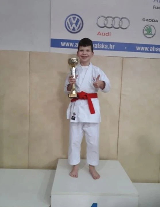 Karataši šibenskog Osvita vratili se iz Zadra s medaljama