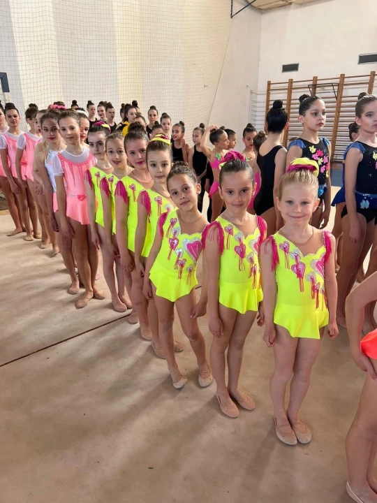 Brojne medalje za ritmičarke 'Šibenik-Dalmacije': Odlični nastupi u Trogiru 