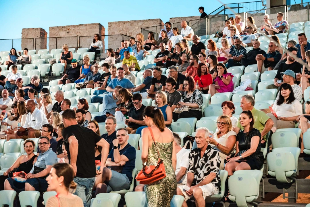 José James rasplesao publiku u Šibeniku: 'Ovo je jedna od najljepših pozornica na kojoj sam nastupao'