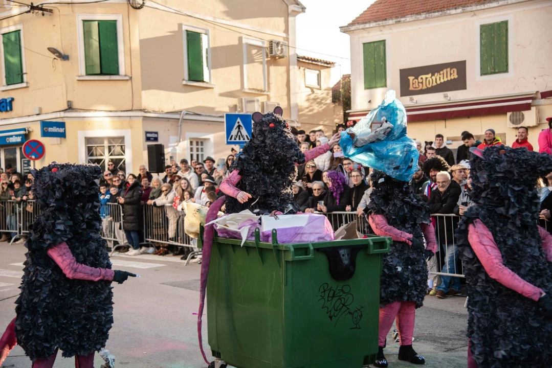  FOTOGALERIJA (2) Aleksandra Prijović nastupila na Murteru, tamo zabrana nije bilo