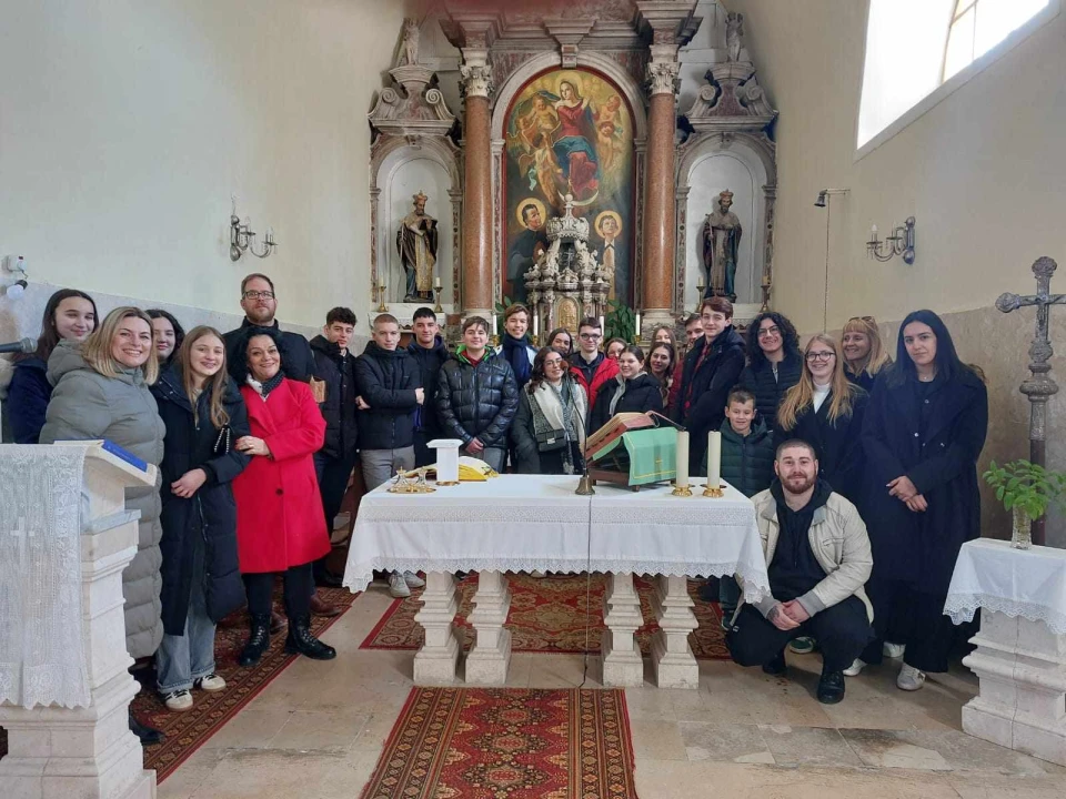 Glagoljaškim pjevanjem u Šibeniku obilježen Dan hrvatske glagoljice i glagoljaštva 