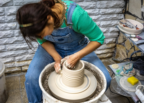 Fotografija 9 - Daliborka Škevin, u sporom ritmu otoka i lončarskog kola, u Murteru stvara keramiku s dušom