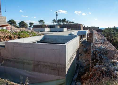 Sv. Ivan izgleda neprepoznatljivo, zgrada koja je niknula bit će zakamuflirana: 'Tvrđavu svečano otvaramo na Dan grada'