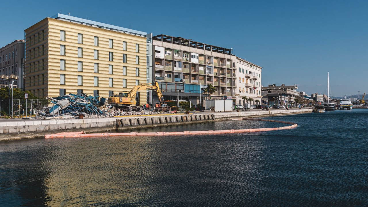 Srušena pumpa na rivi: Ovakvu vizuru Šibenčani nisu gledali desetljećima