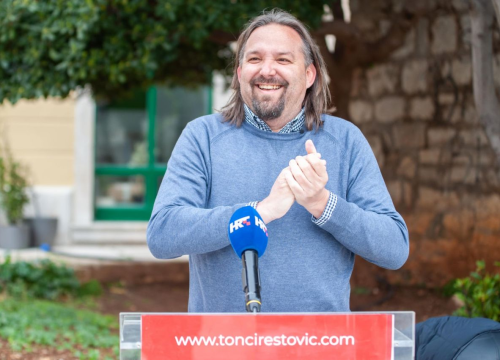 Restović: 'Ako dobijem povjerenje građana, planiram do kraja mandata uvesti besplatne vrtiće za sve'