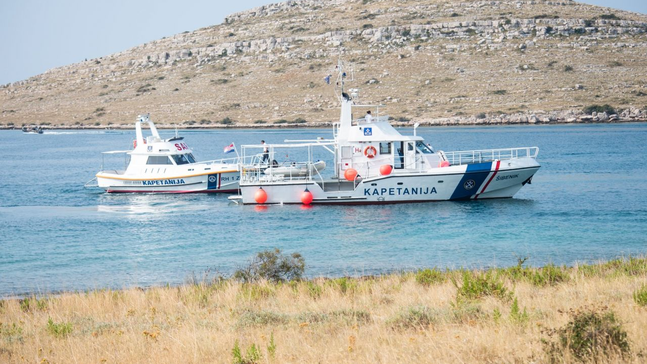 DORH pokrenuo istragu protiv 20-godišnjaka koji je bez dozvole vozio gliser na Kornatima