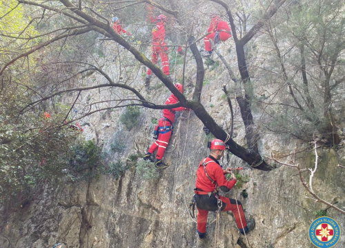 Prošlog vikenda održana vježba stijenskih tehnika spašavanja šibenskih HGSS-ovaca