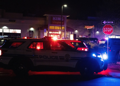 Desetoro ubijenih u pucnjavi u Coloradu