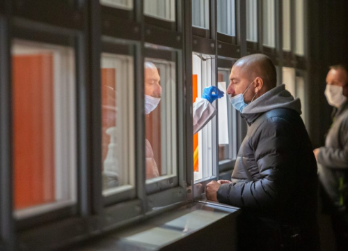 Studija otkrila koji se simptomi koronavirusa prvi pojavljuju