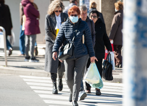 Žene u srednjim godinama najviše su pogođene dugim covidom