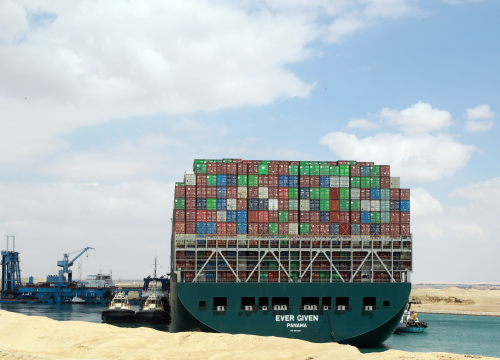 Blokada Sueskog kanala mogla bi globalnu trgovinu stajati 10 milijardi dolara tjedno