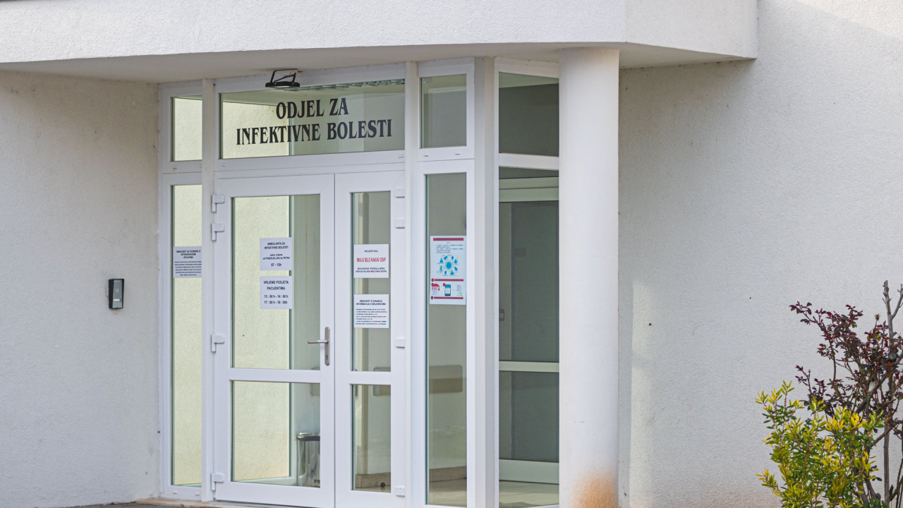 U županiji 23 novozaraženih koronavirusom: Na liječenju u šibenskoj bolnici 34 osobe