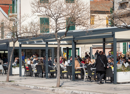 'Za sada ne razmatramo zatvaranje terasa kafića, nema ograničavanja kretanja među županijama'