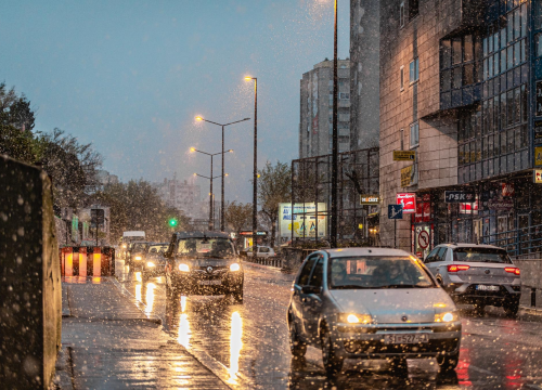 I danas problemi u prometu: Neke ceste zatvorene zbog olujne bure, ne idite nigdje bez zimske opreme
