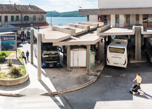 Kad nema školaraca, nema ni autobusnih linija za Murter: 'Autobusi dođu do Tisnog i okrenu se'