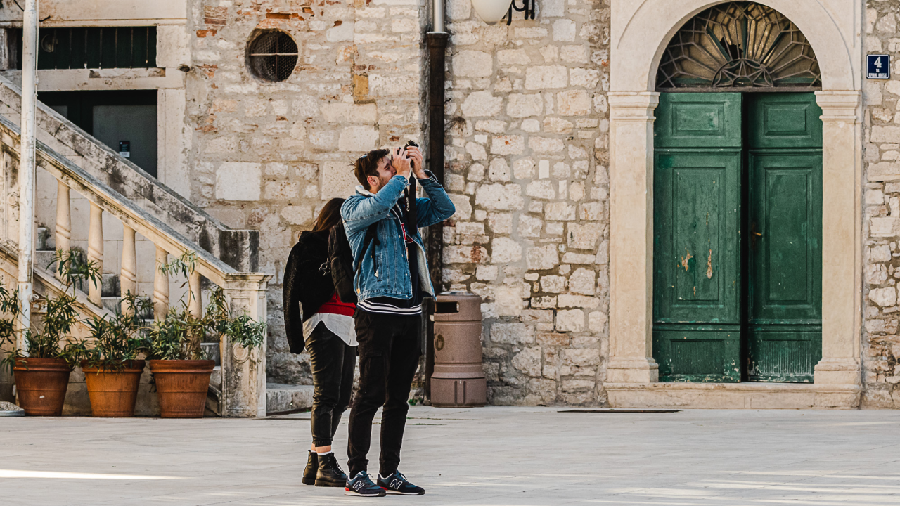 Gradski TZ spašava sezonu ljepšim slikama apartmana: Bez natječaja uzeli fotografa koji će zaraditi 45 tisuća kuna