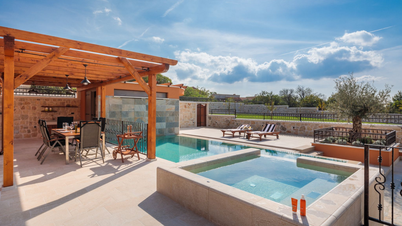 Iskoristite super popuste na bazensku opremu u VBR-u!