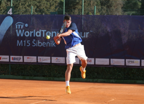 Hrvatski tenisači Jakić i Rogić Hadžalić plasirali se u glavni turnir Šibenik Opena
