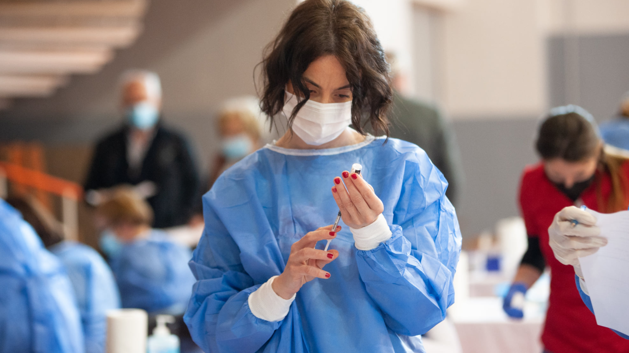 Samo 30 posto prosvjetara u županiji želi se cijepiti, Dulibić: 'Vjerujem da će s vremenom interes rasti'