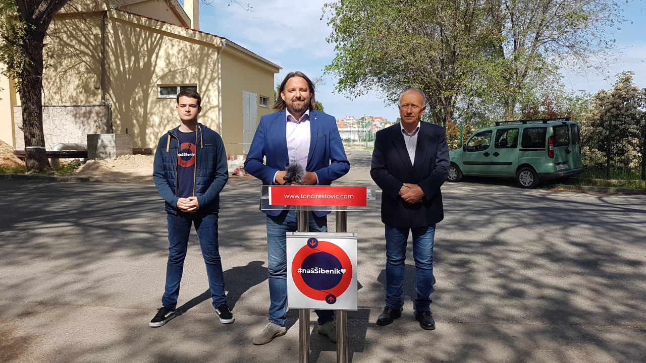 Restović se žalio na nesnosan smrad u Mandalini, a Buriću poručio: 'No coffee for you!'