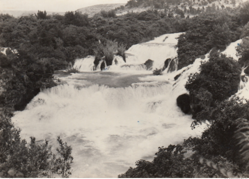 Fotografija 17 - Iako ove godine nema tradicionalnog okupljanja u NP Krka, možete pogledati kako je nekad izgledala krška ljepotica